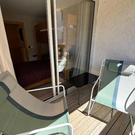 Renovated For 5 - With Balcony 公寓 梅杰夫